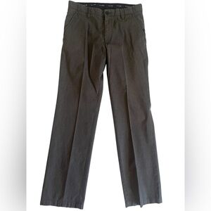 Travis Mathew men’s lightweight gray casual pants